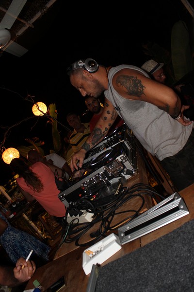 Nuit Blanche at Tonic Cocktail Bar